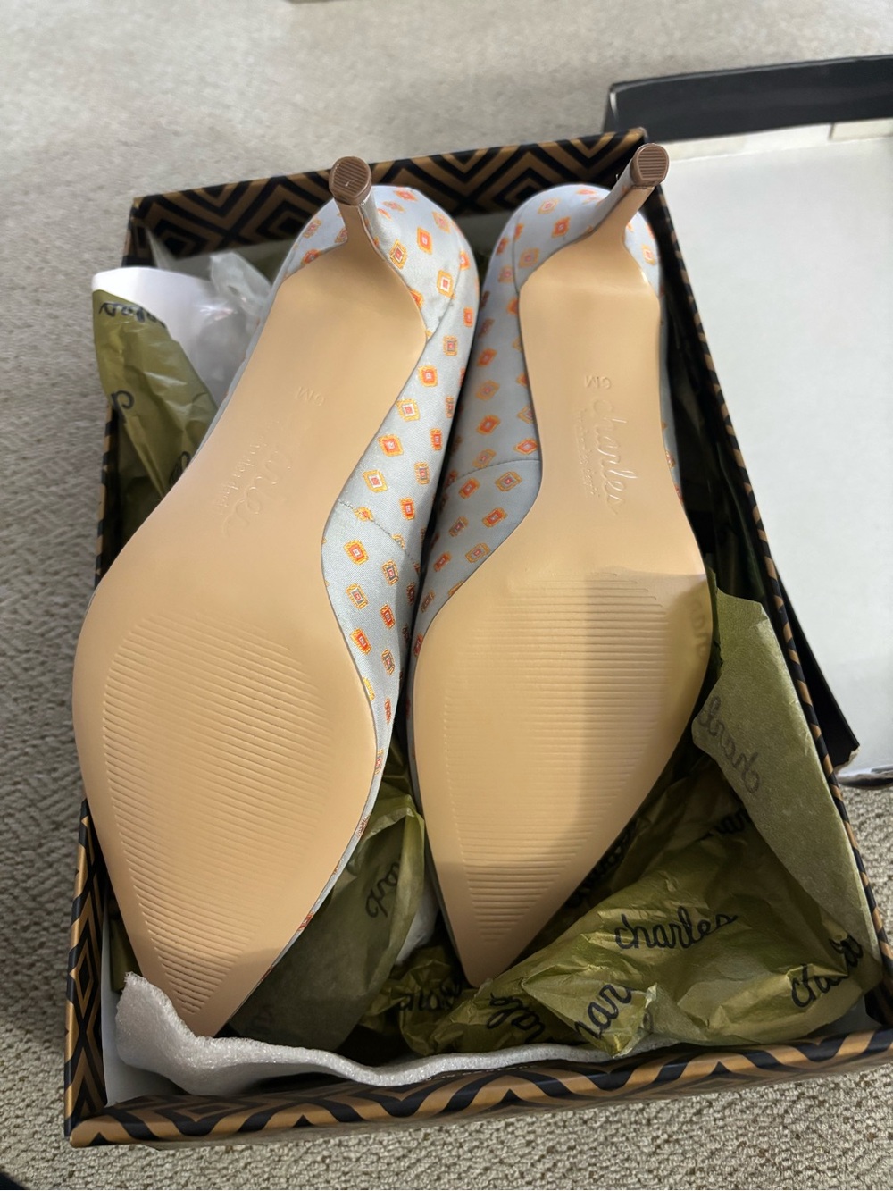 Charles by Charles David Women's Addie Diamond Printed Fabric Pumps - Picture 6 of 7